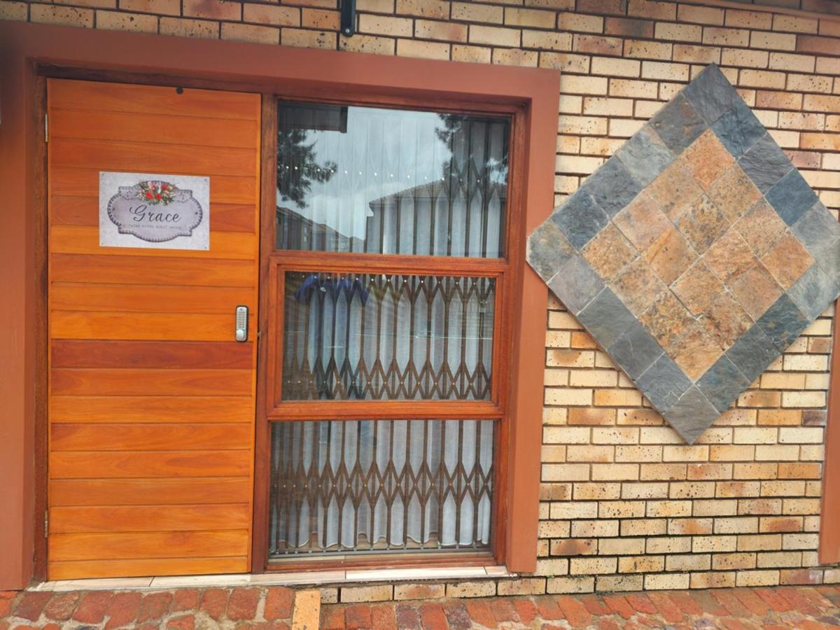 Twins Guest House Astoni Vanderbijlpark Exterior photo